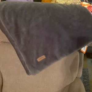 UNHIDE - Lil’ Marsh Blanket Throw - Charcoal Grey Small 50”x60” -